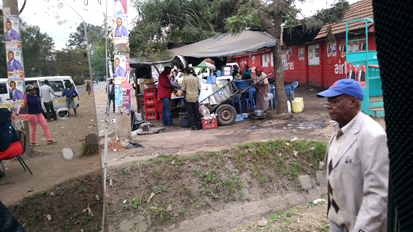 私がケニアのスラム街で活動できた理由。 ケニアの道端