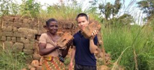 ザンビアに診療所を!1年で300万円を集めた医学生の挑戦記