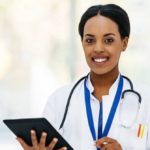 ORコードでカルテにアクセス！25歳ベナン人女医がアフリカ医療を変える！【TECH!AFRIQUE】