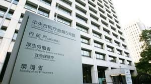 厚生省がエボラ対策で検疫強化を発表