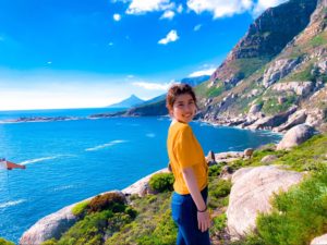 高校生でも大学生でもない18歳の女が何故ひとりで南アに行ったのか。