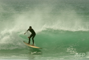 南アに環境にやさしい波を。再注目される木製サーフボード