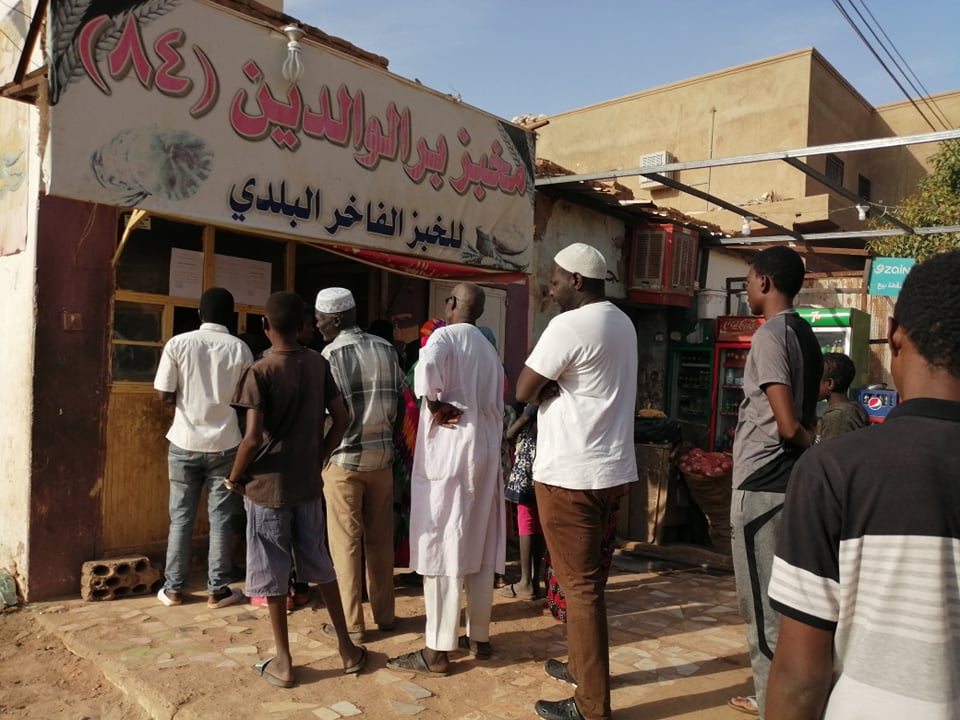 魅惑の食べ物パン。スーダンにおける「主食」市場のジレンマ -リヤード齊木‐