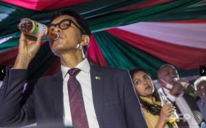 マダガスカルの薬草茶にWHOが警告、コロナへの効果は未確認