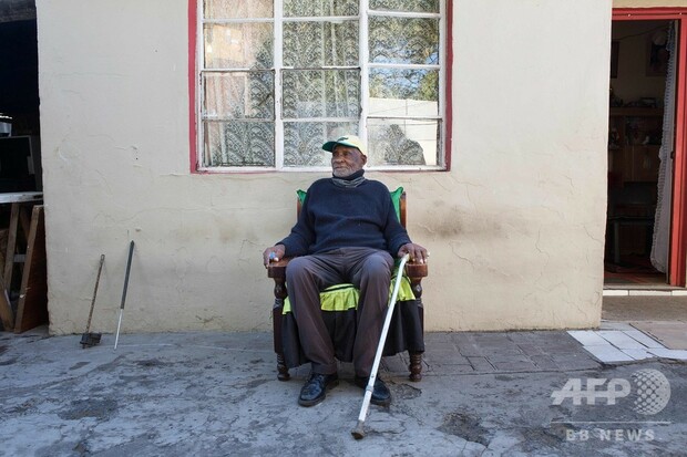 南ア 「非公認」の世界最高齢男性が死去